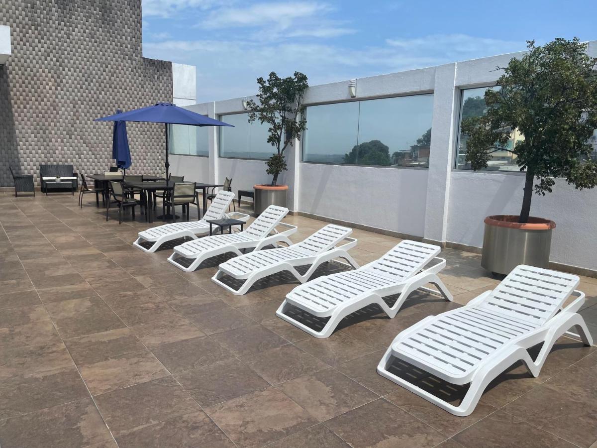Suite Frente Al Rio En Puerto Santa Ana Riverfront Guayaquil Eksteriør bilde