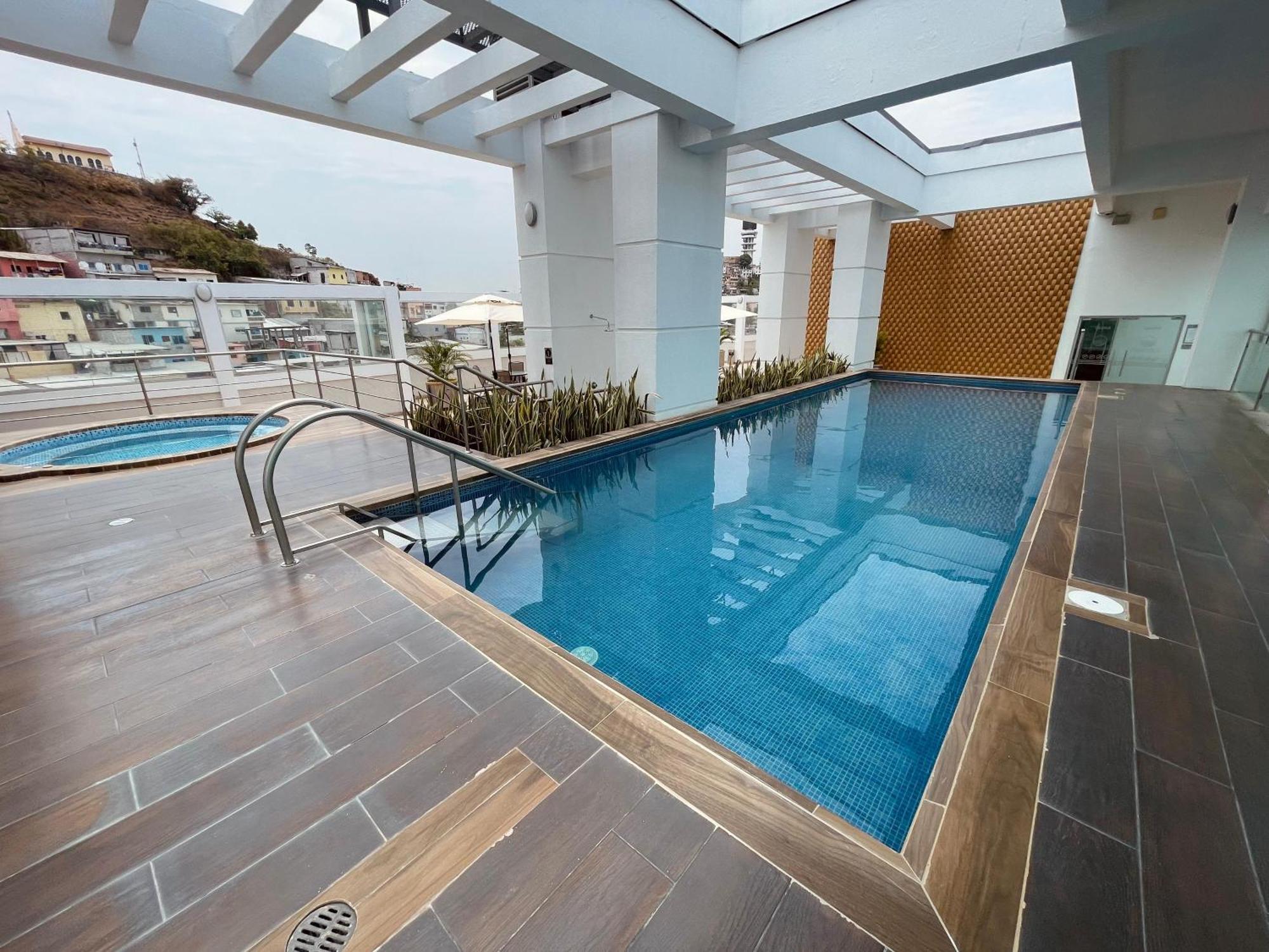 Suite Frente Al Rio En Puerto Santa Ana Riverfront Guayaquil Eksteriør bilde