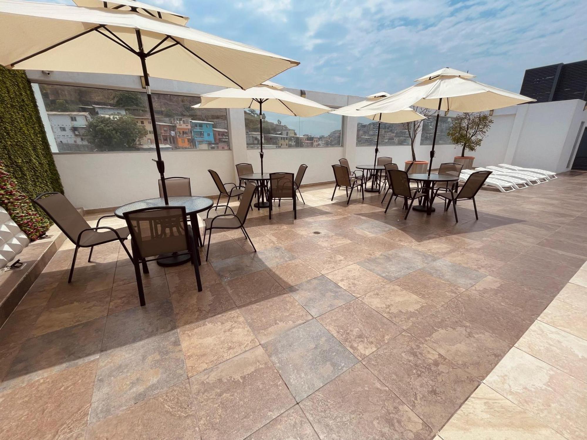 Suite Frente Al Rio En Puerto Santa Ana Riverfront Guayaquil Eksteriør bilde