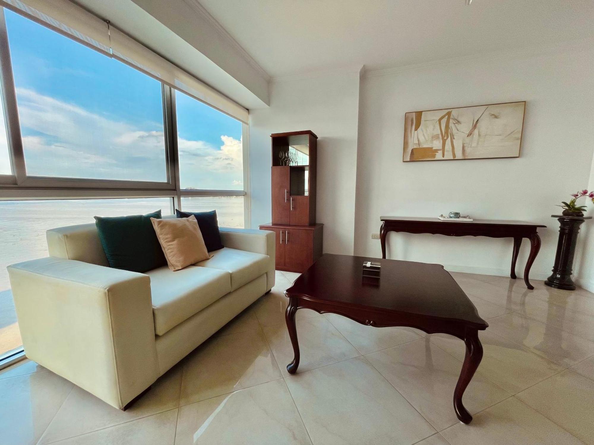 Suite Frente Al Rio En Puerto Santa Ana Riverfront Guayaquil Eksteriør bilde