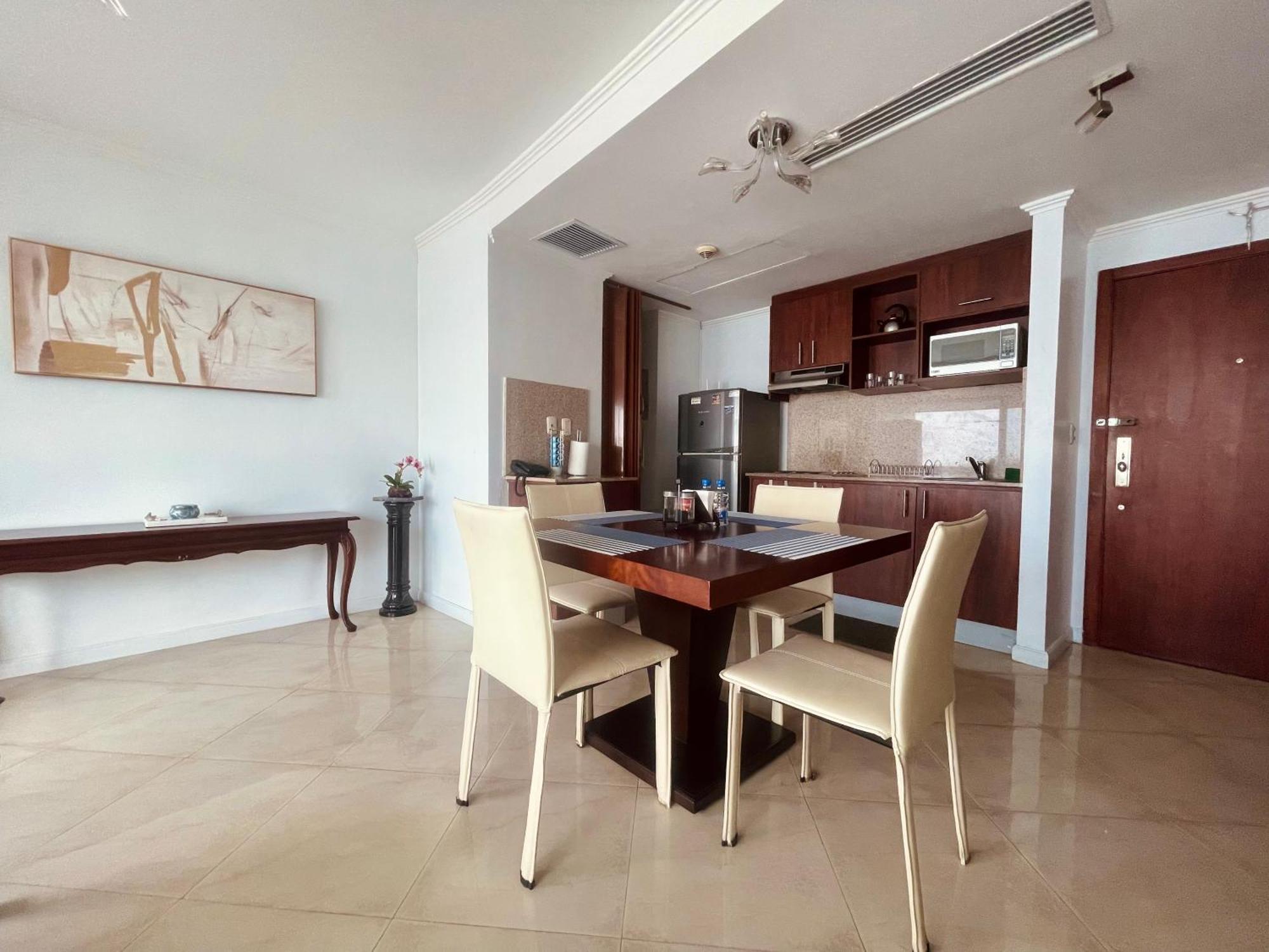 Suite Frente Al Rio En Puerto Santa Ana Riverfront Guayaquil Eksteriør bilde
